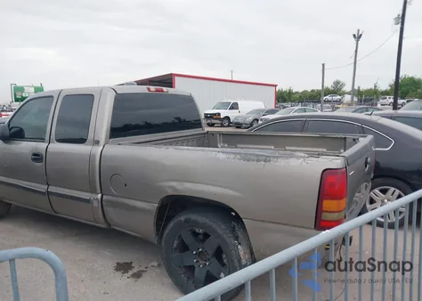 2001 GMC Sierra 1500 Sl z USA, uszkodzony, nr VIN 2GTEC19V511282398
